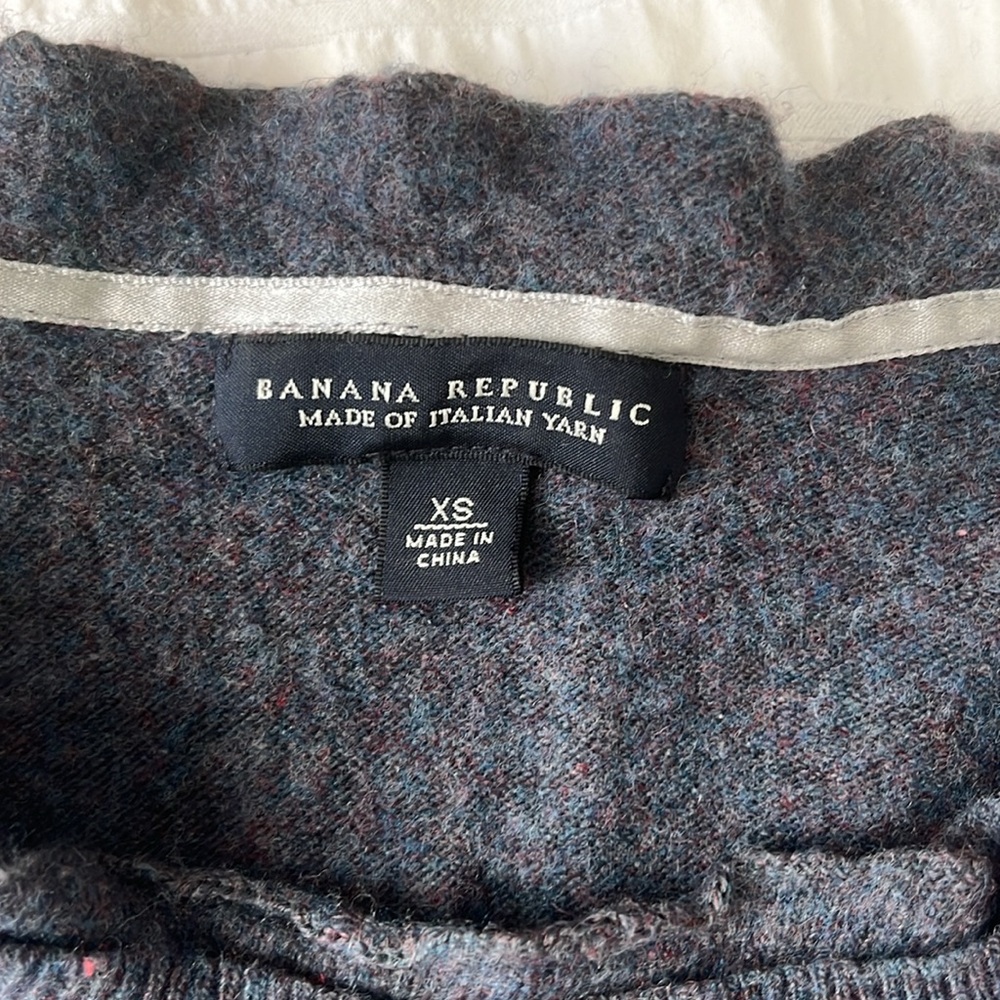 Banana Republic Sweater Made From Beautiful Italian Yarn, Xs View 2